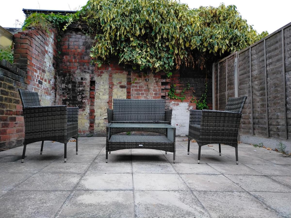 4 Bed Entire House - Heart Of The - Near Sufc