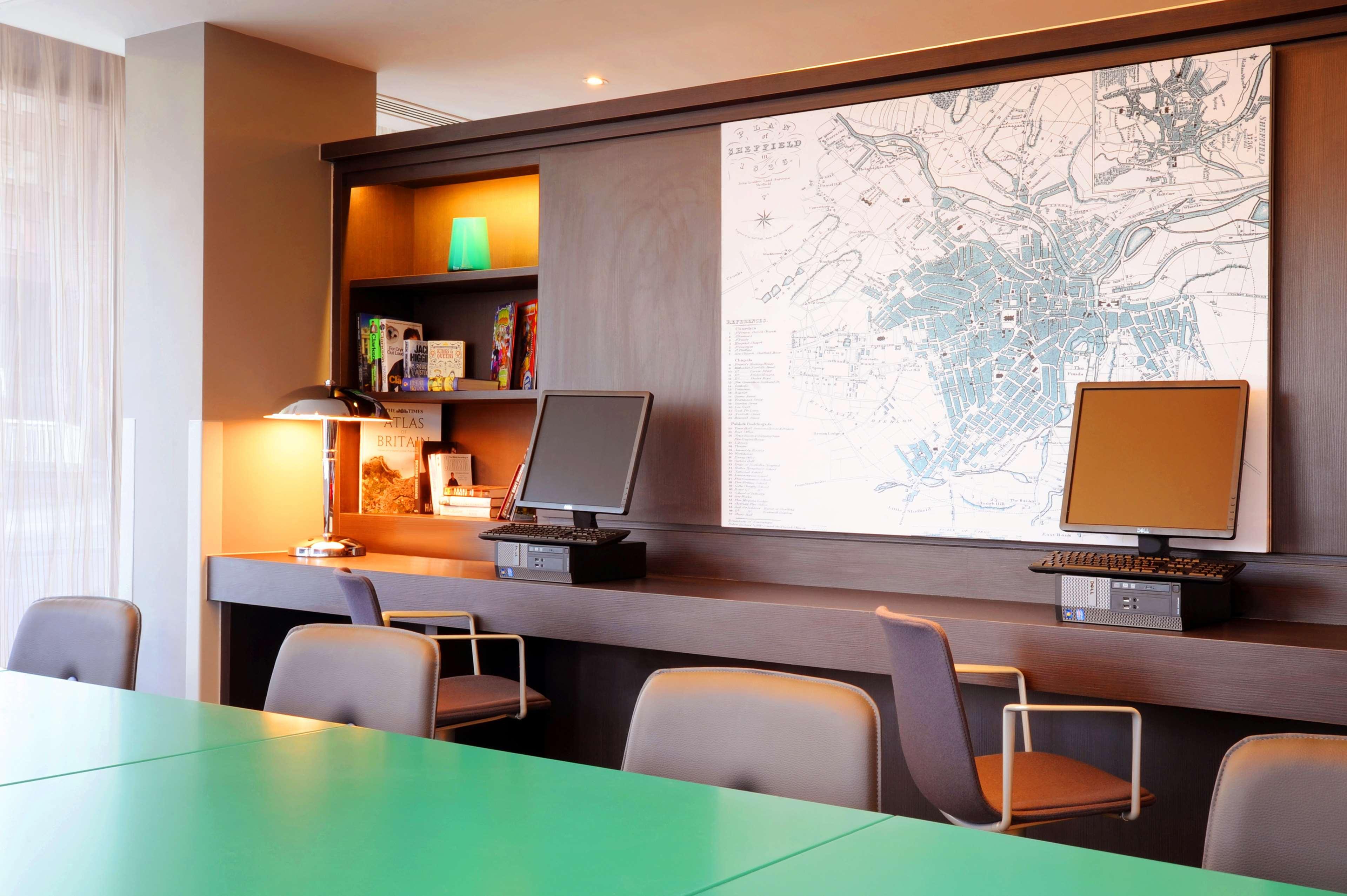 Hampton By Hilton 3*