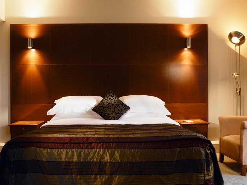 Hotel Mercure St Paul's & 4*