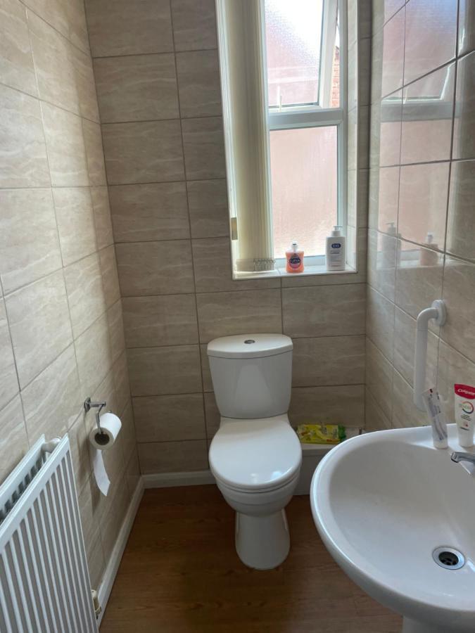 Perfect For Large Groups, Sleeps 15 Close To Centre * Sheffield