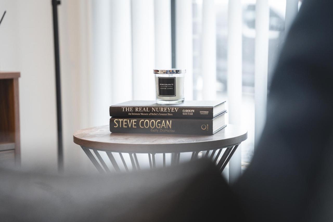 Birtin Works - Brand New - Centre Apartment *