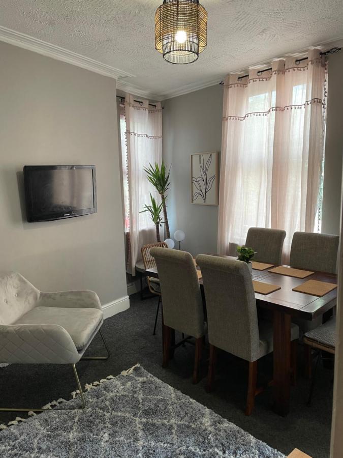 Perfect For Large Groups, Sleeps 15 Close To Centre *