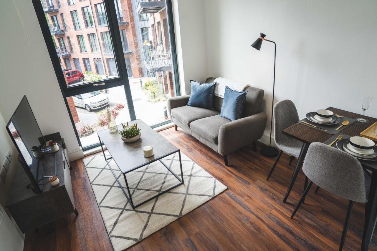 Modern 1-bed - New - City Centre - Free Wi-fi - Apartment *