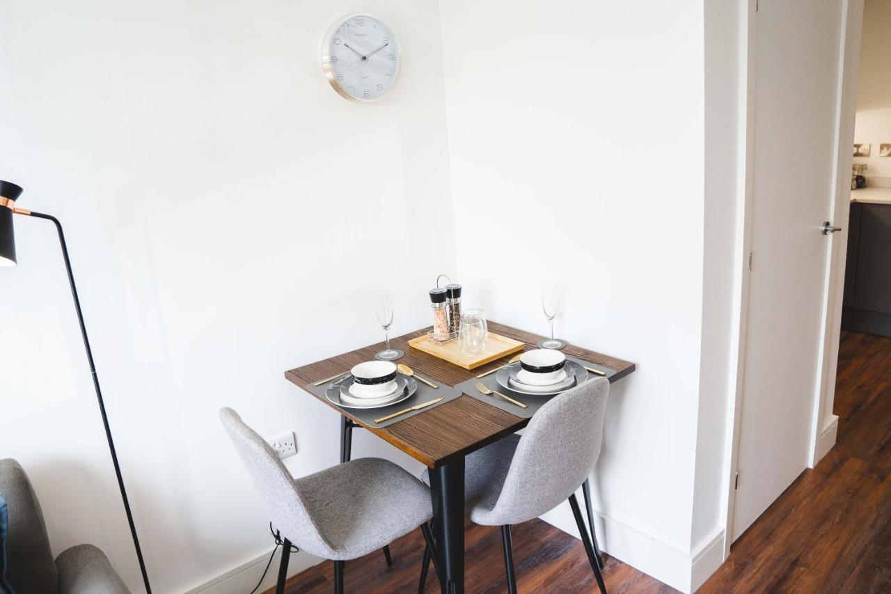 Modern 1-bed - New - City Centre - Free Wi-fi - * Sheffield
