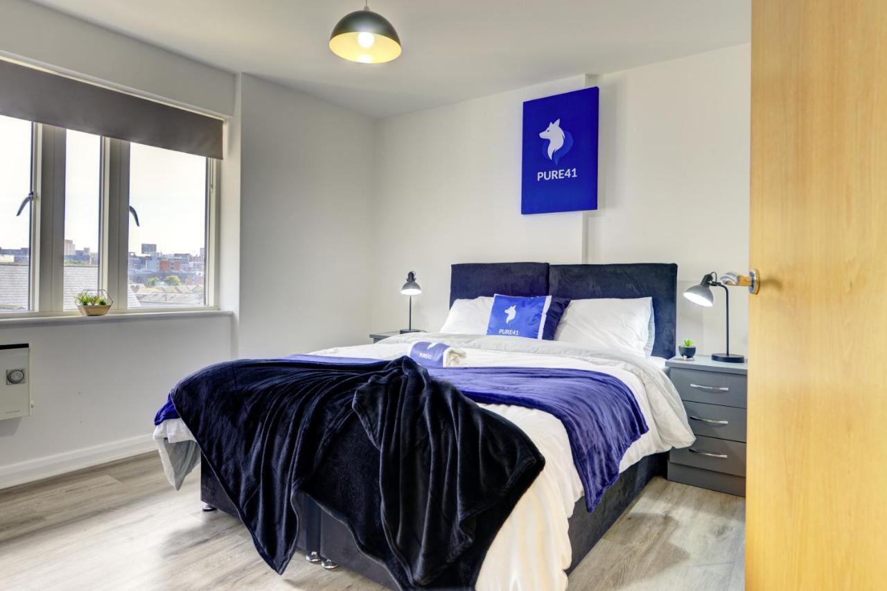 Spacious - Penthouse 2 Bed With Secure Allocated Parking
