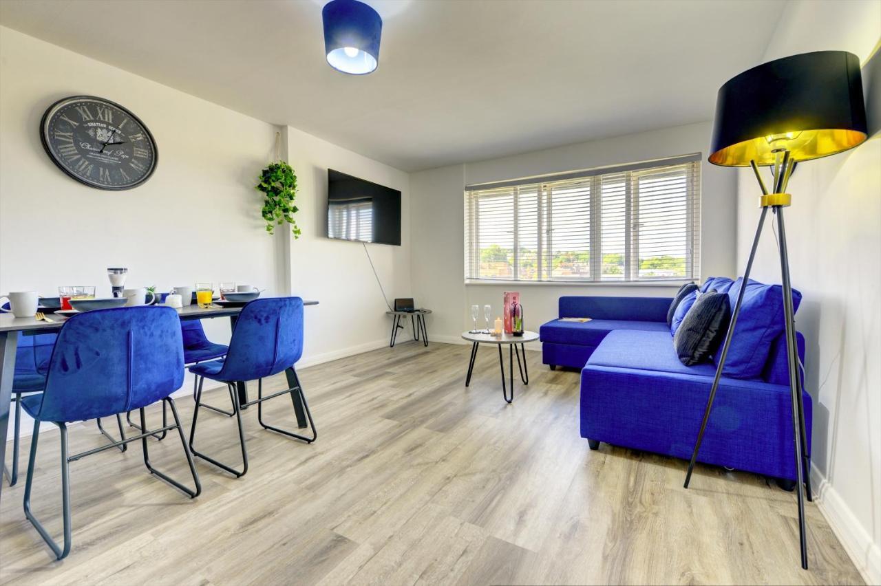 Spacious - Penthouse 2 Bed With Secure Allocated Parking Apartment Sheffield