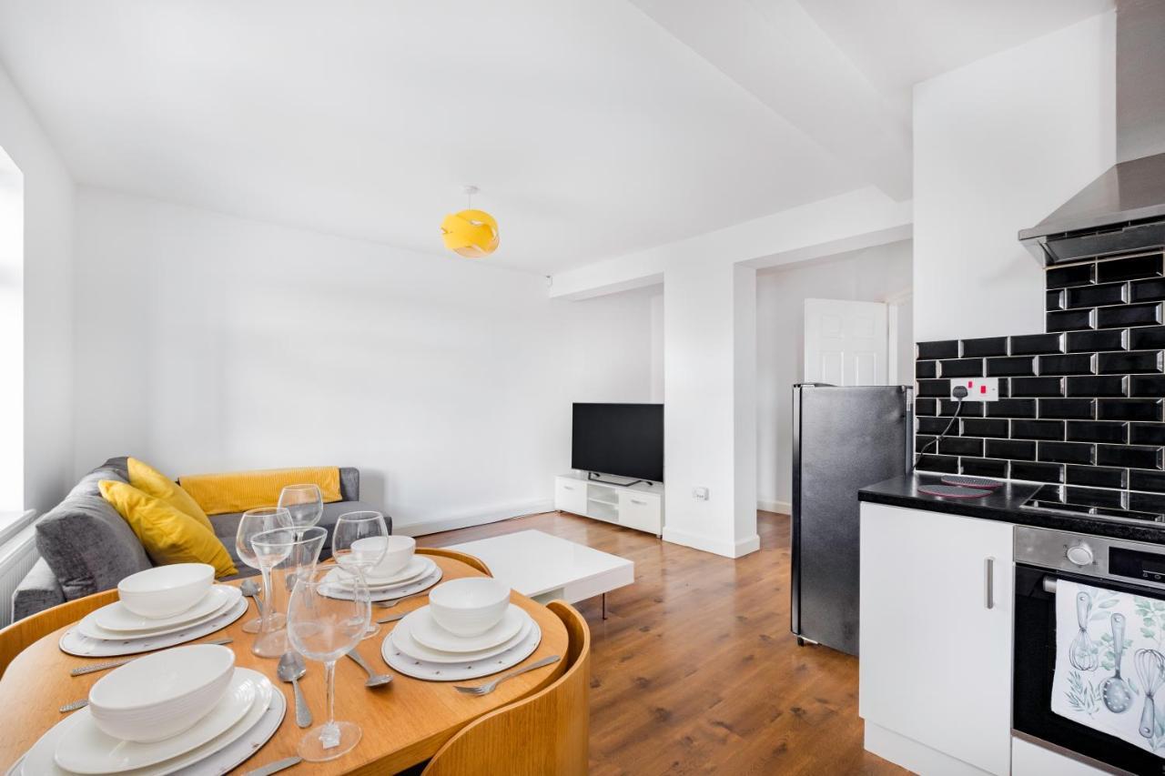 Meersbrook Luxury 2 Bedroom Apartment *