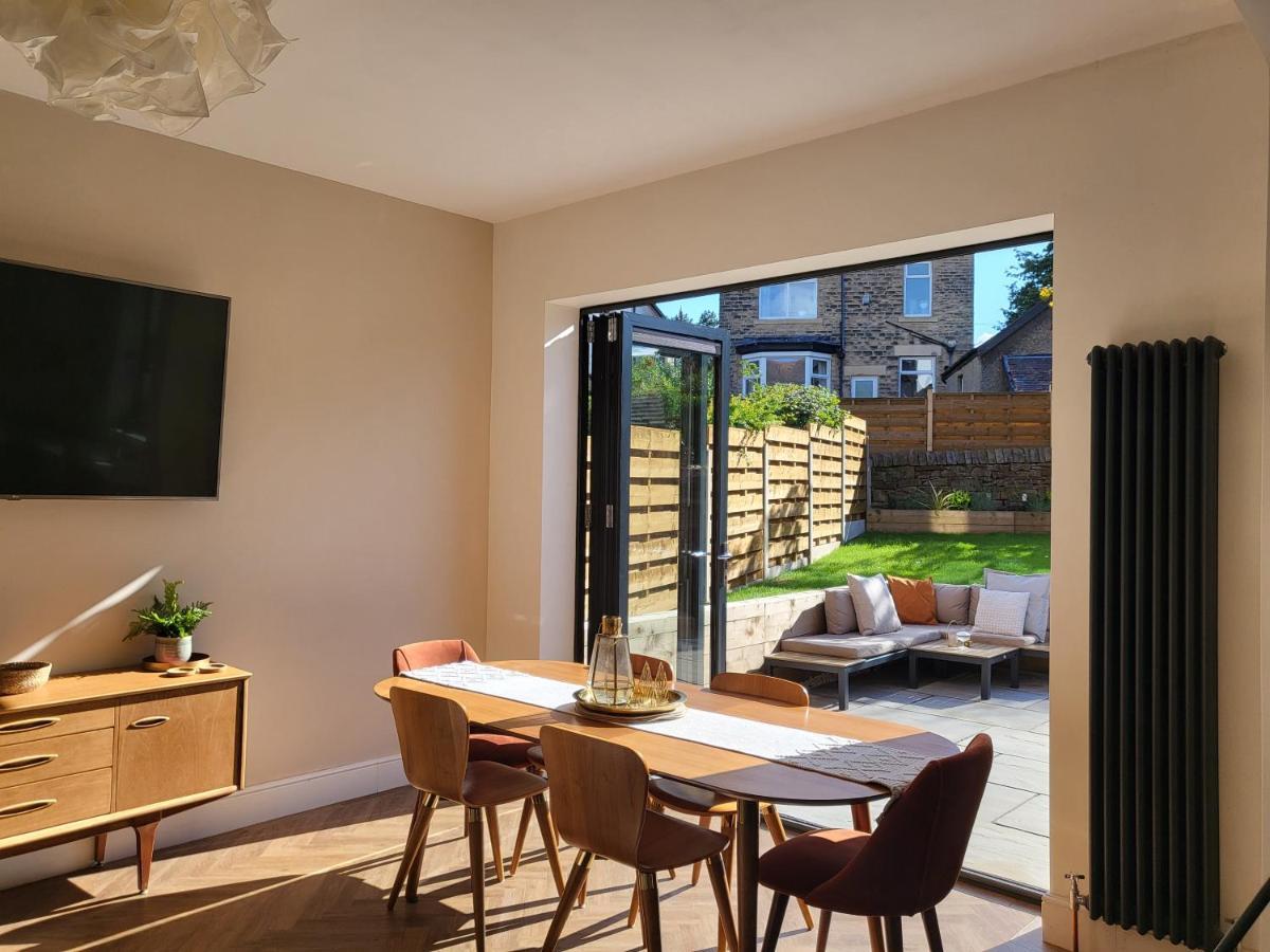 Luxury 4 Bed Family Property In Popular Location Holiday home *