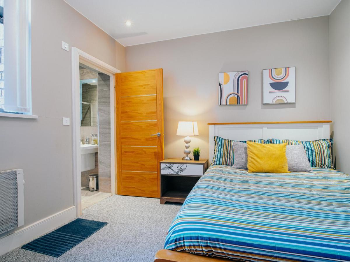 Kelham Apartments: Serviced With Free Parking