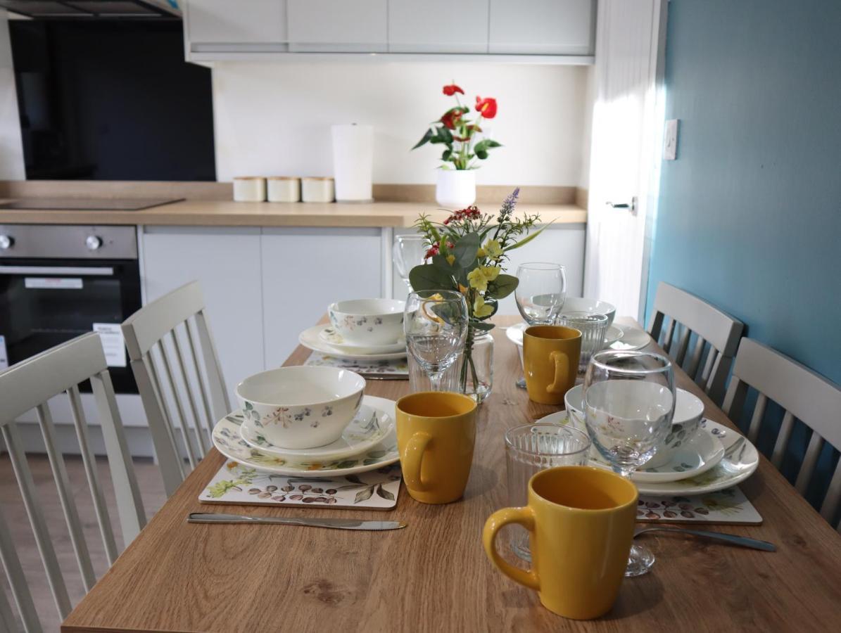 3-bedroom House With Free Street Parking Sheffield