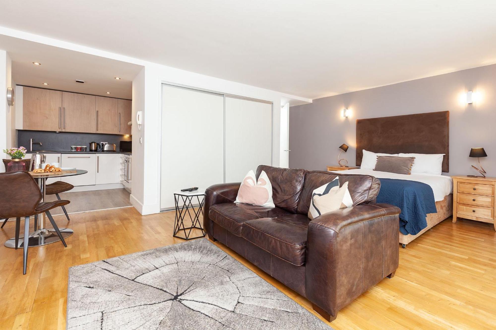 The Sinclair Building Apartment *