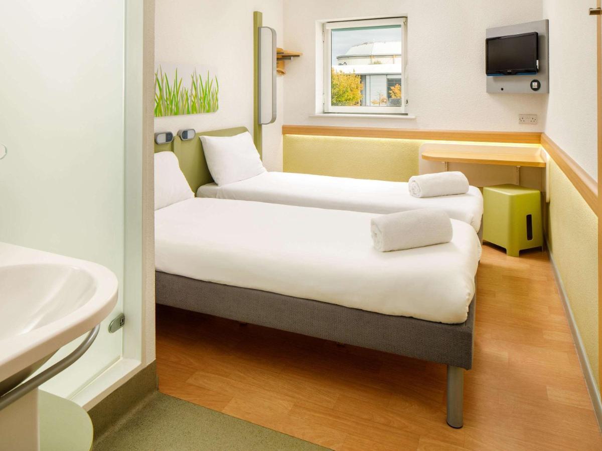 Ibis Budget Arena 2*