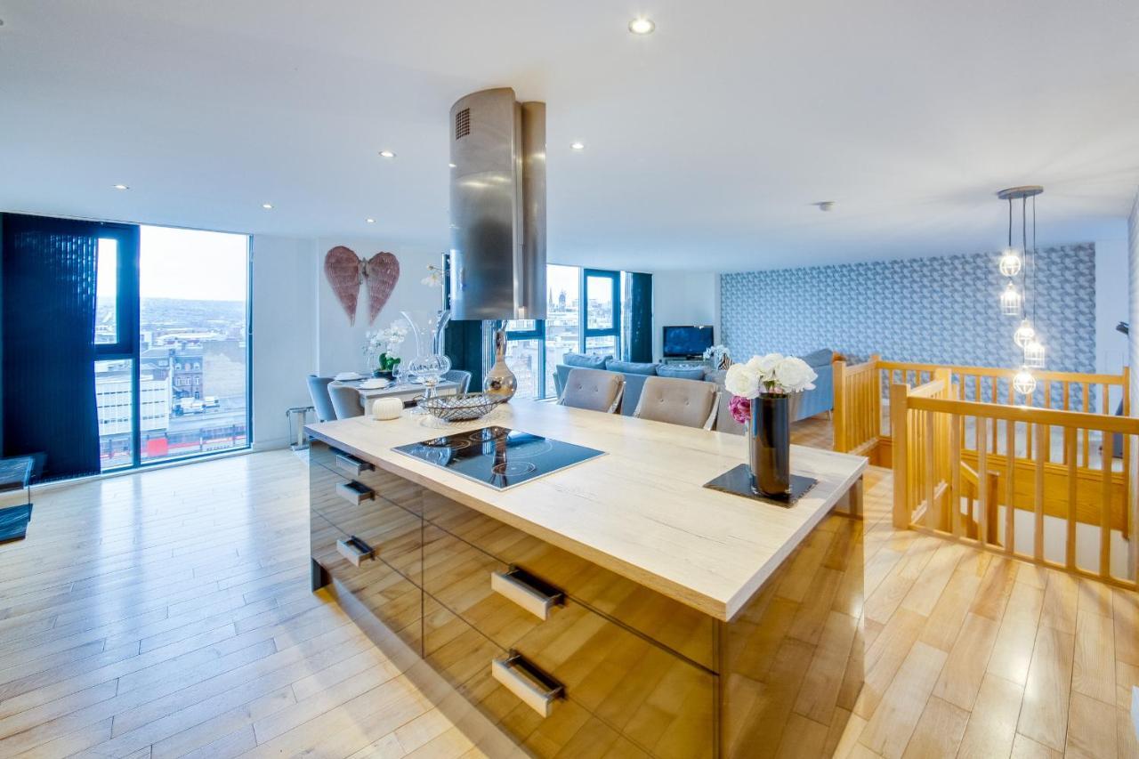 Apartment Spacious 3-bed Penthouse With Sky Line Views Sheffield
