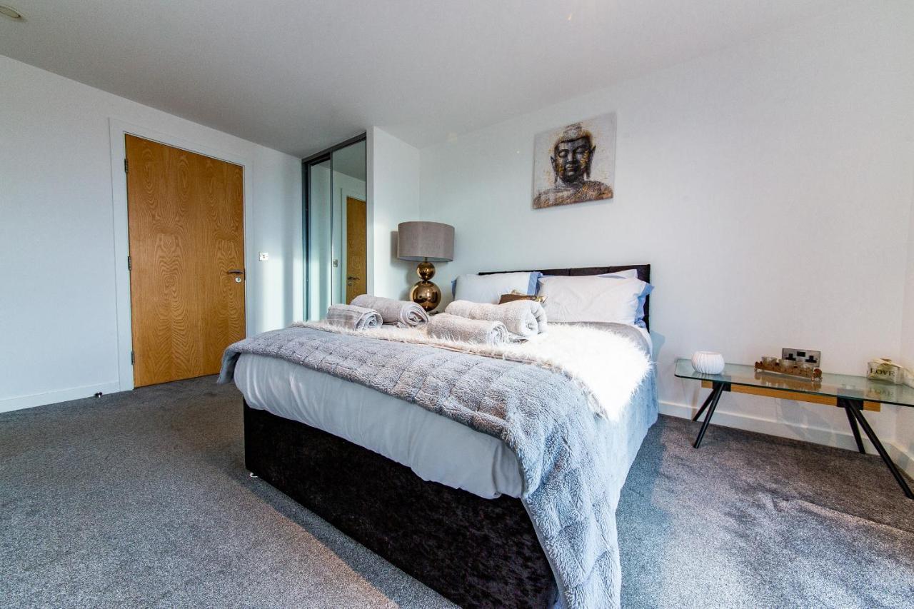Apartment Spacious 3-bed Penthouse With Sky Line Views Sheffield