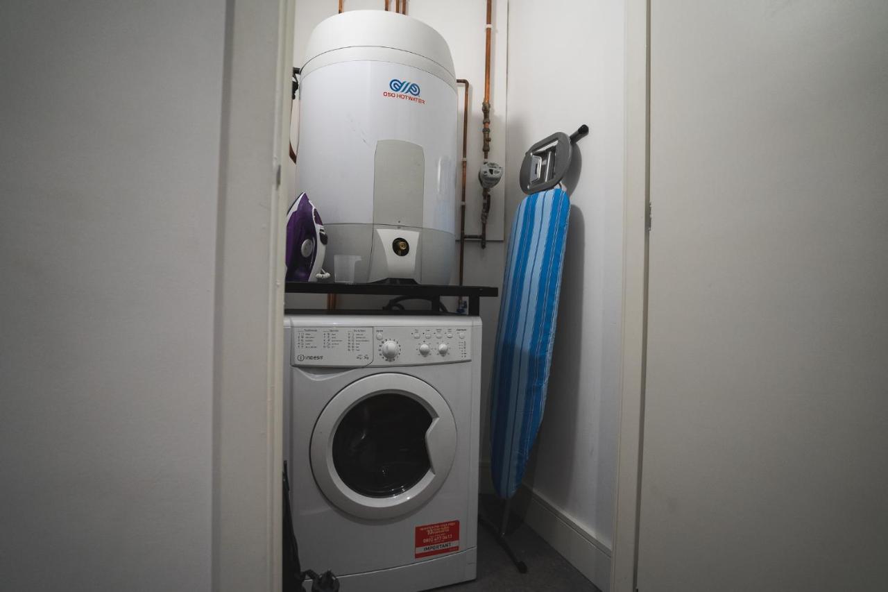 Modern 1-bed - New - City Centre - Free Wi-fi - Apartment
