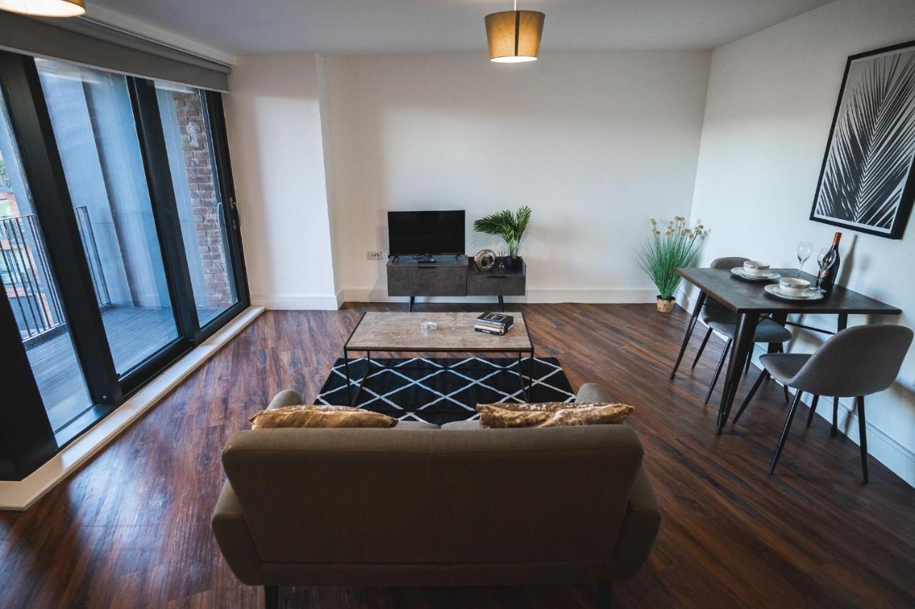 Modern 1-bed - New - City Centre - Free Wi-fi - Apartment
