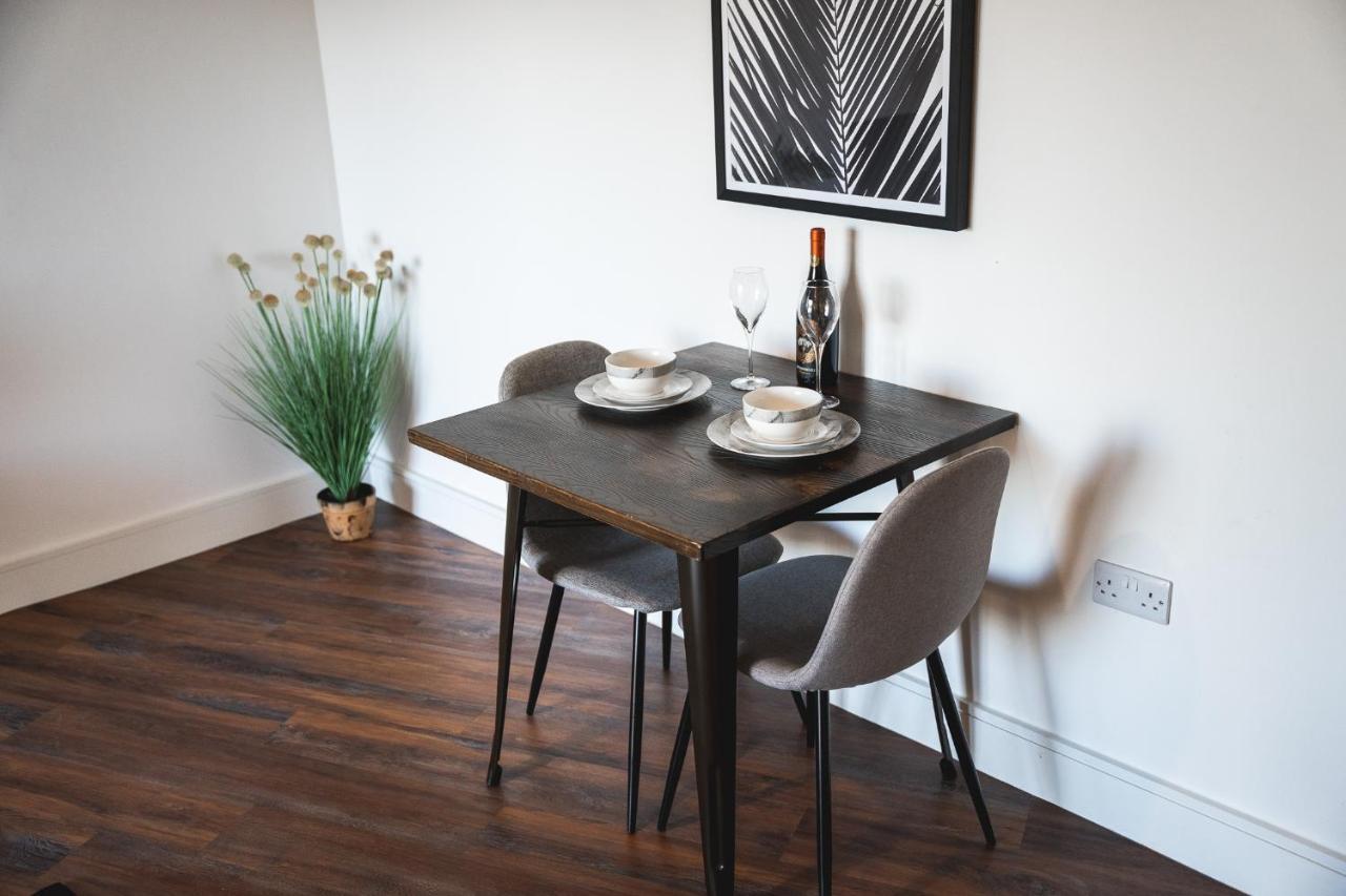 Modern 1-bed - New - City Centre - Free Wi-fi - * Sheffield