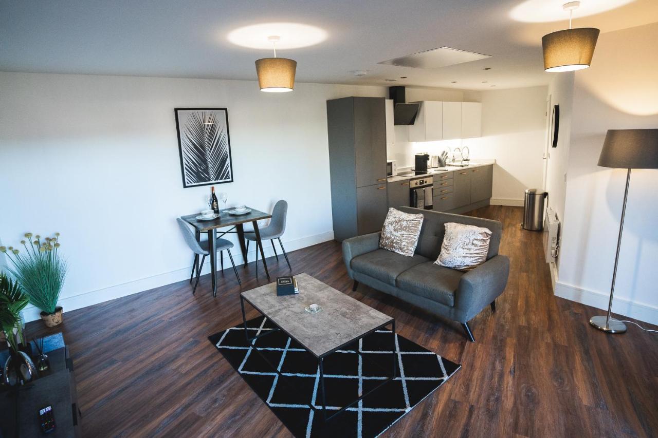 Modern 1-bed - New - City Centre - Free Wi-fi - Apartment