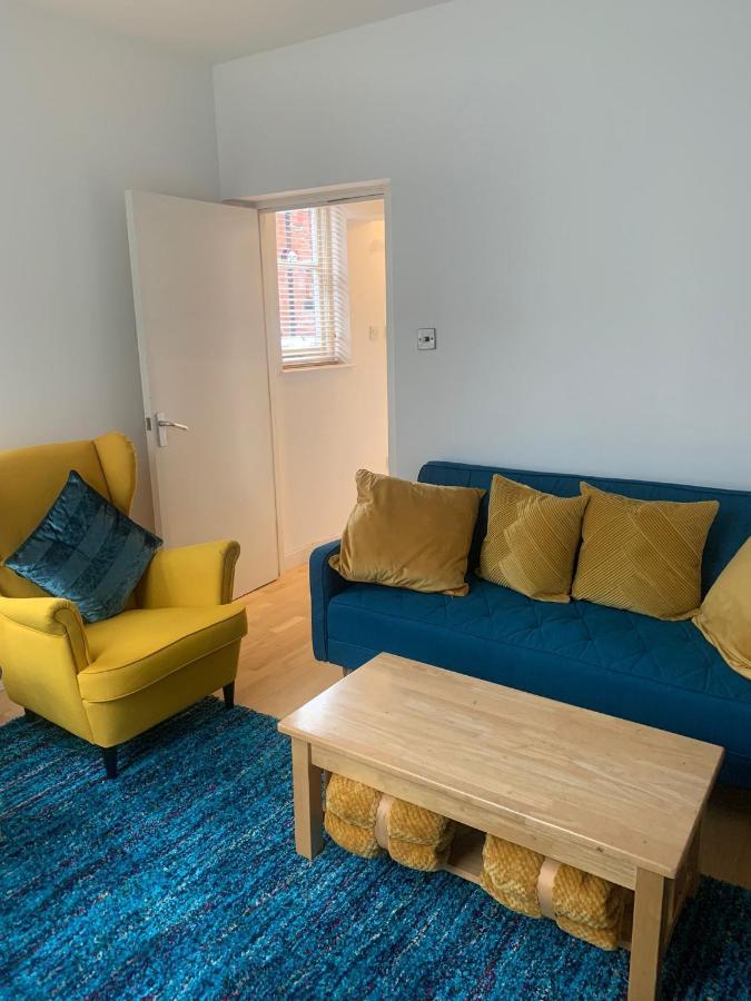 Riverside 2 Bedroom Victorian House Near Centre - Kelham Island Apartment