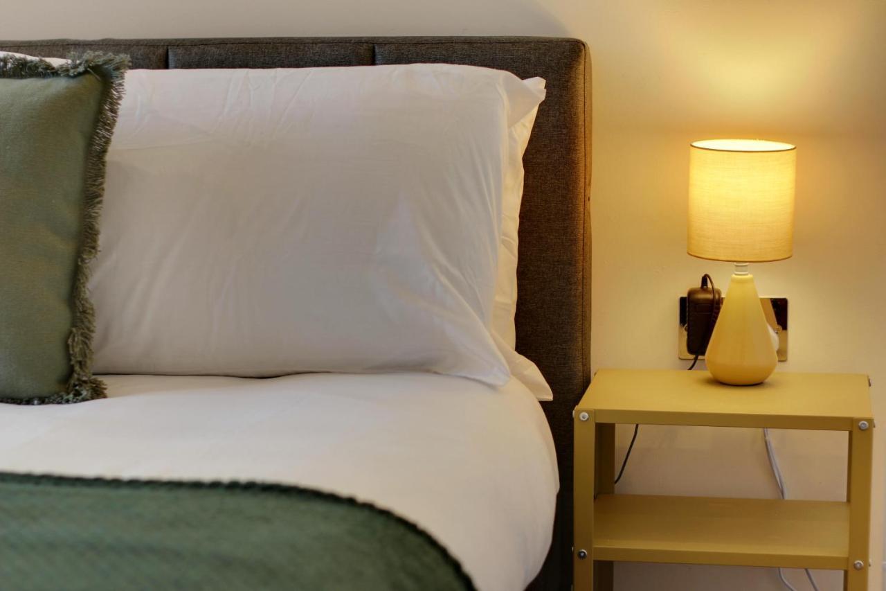 City Heart Apartments: Spacious 2-bed With Views & Netflix Apartment