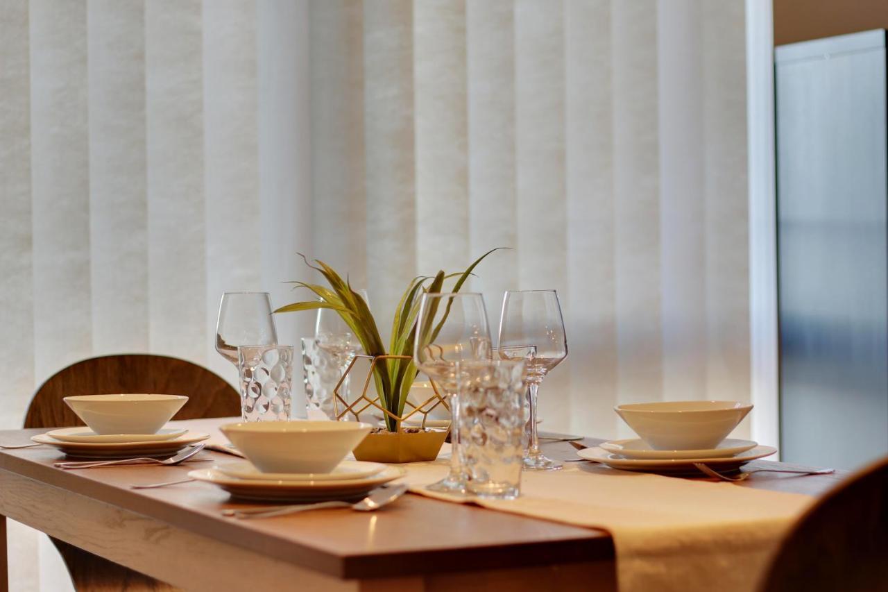 Apartment City Heart Apartments: Spacious 2-bed With Views & Netflix Sheffield