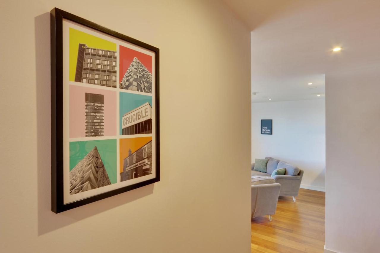 Apartment City Heart Apartments: Spacious 2-bed With Views & Netflix *