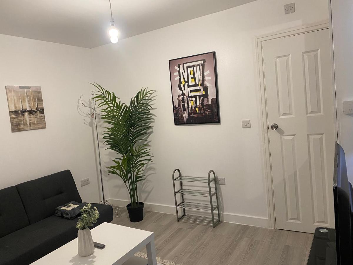 Relaxing Modern Apartment, Sheffield, Free Parking *