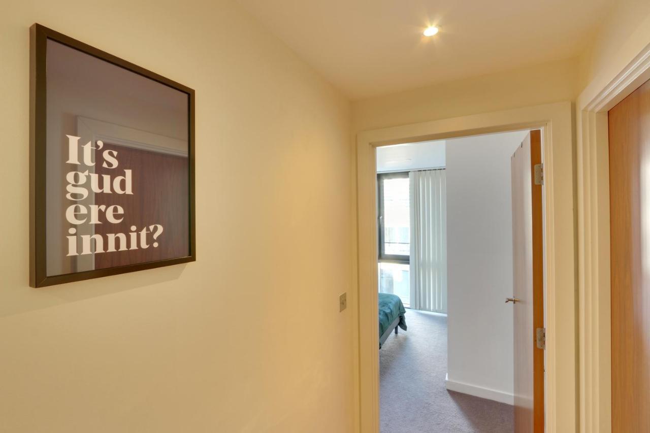 City View Haven: Spacious 2-bed With Netflix In Center Apartment *