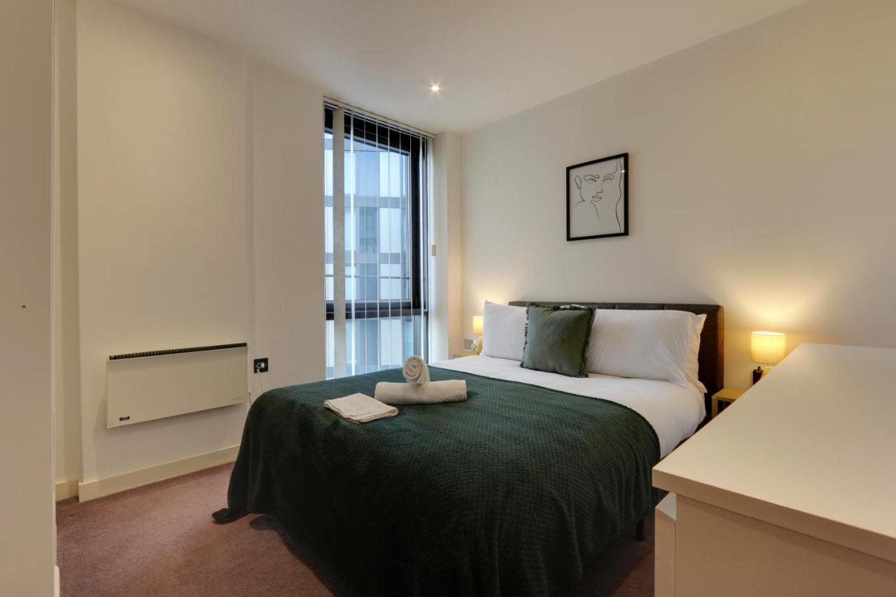 City Heart Apartments: Spacious 2-bed With Views & Netflix Apartment *