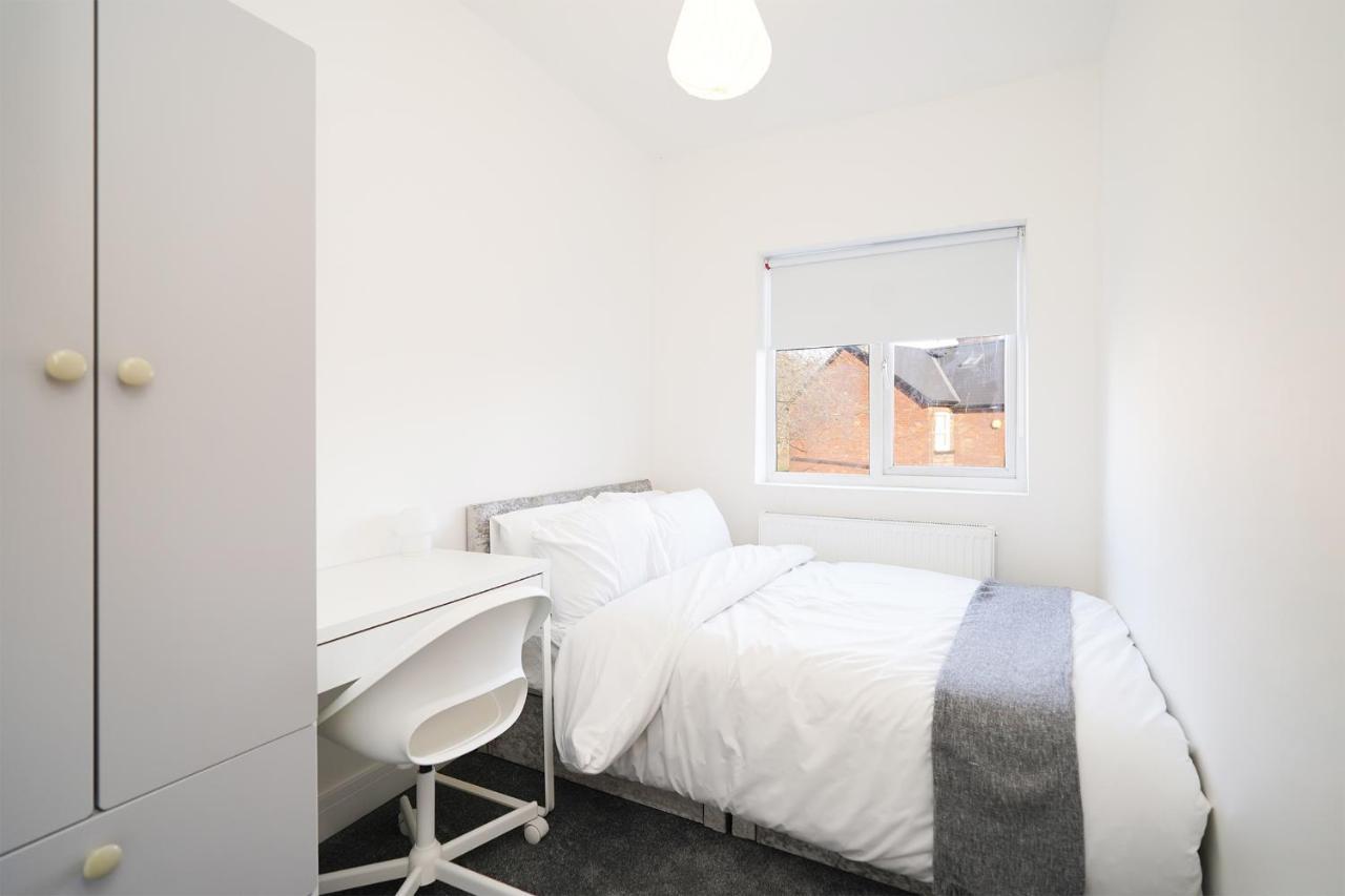 Charlotte House, Entire Private House, Close To Centre, Wifi Sheffield