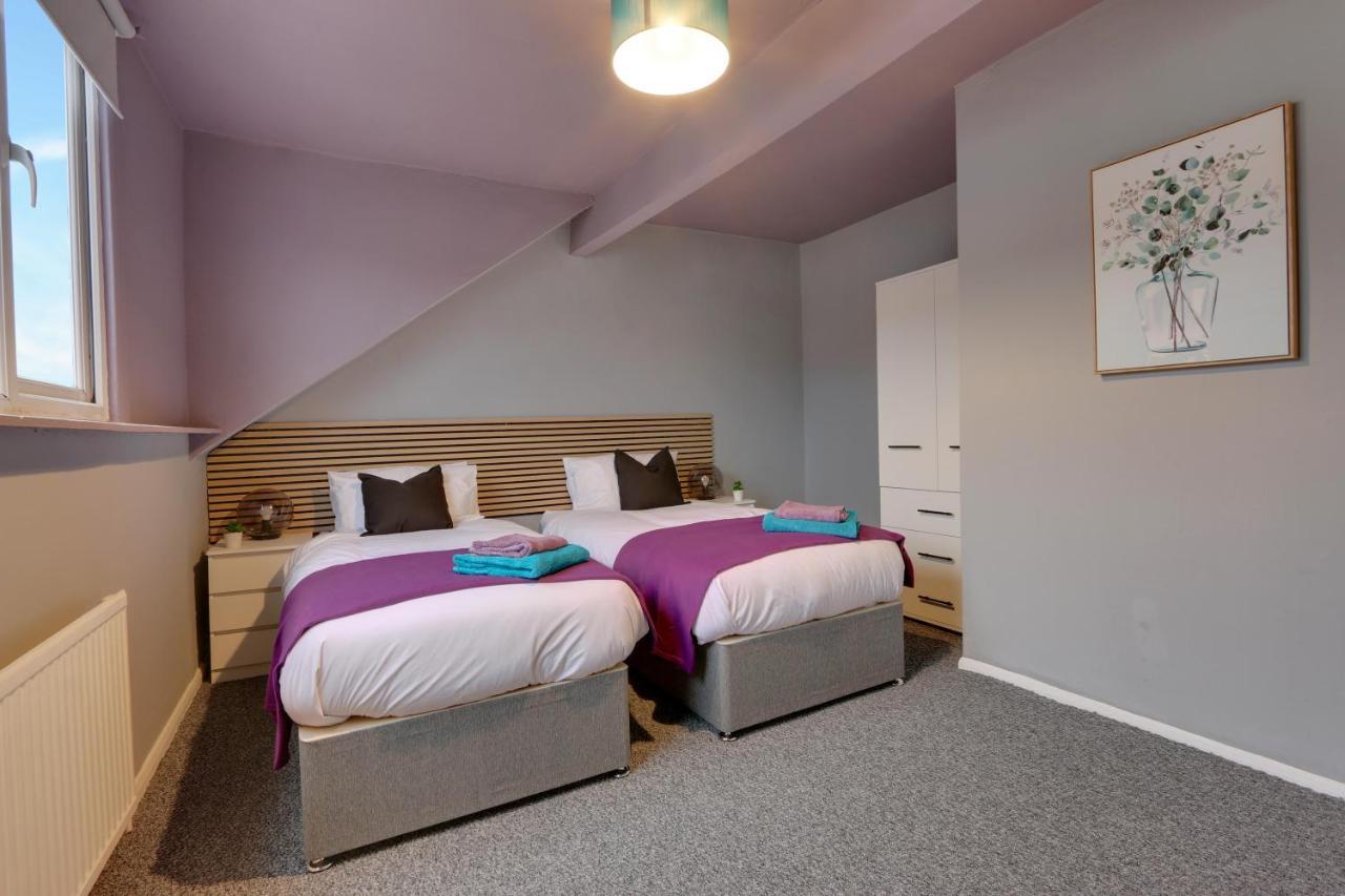 Stylish Base On Abbeydale Road