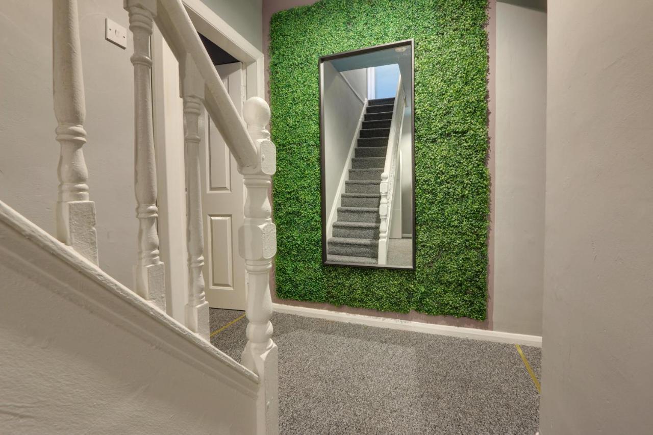 Stylish Base On Abbeydale Road Apartment *