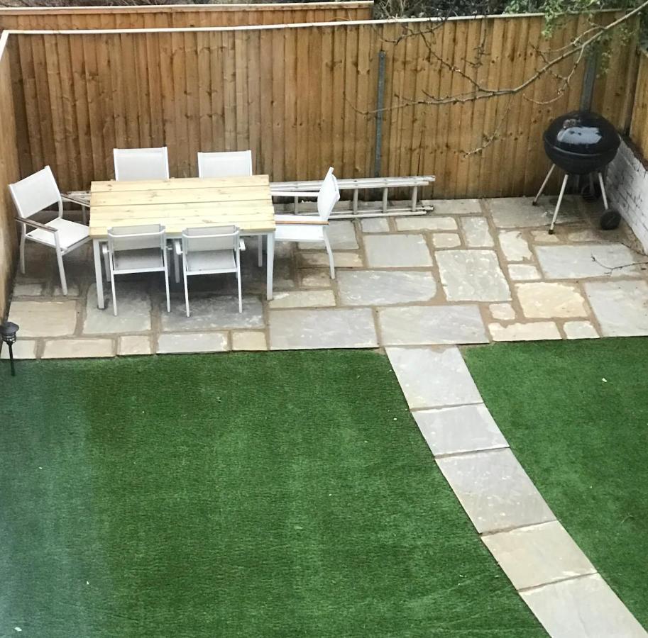 Spacious 2 Bedrooms, Free Parking, Free Wifi - Serene Homes Sheffield