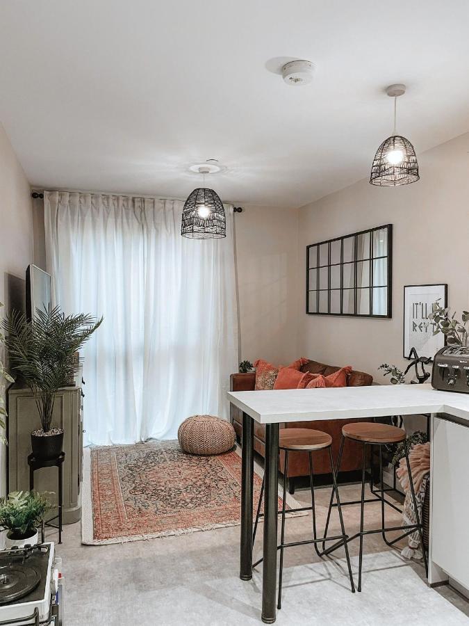 Stylish 1bed In Cc Apartment *