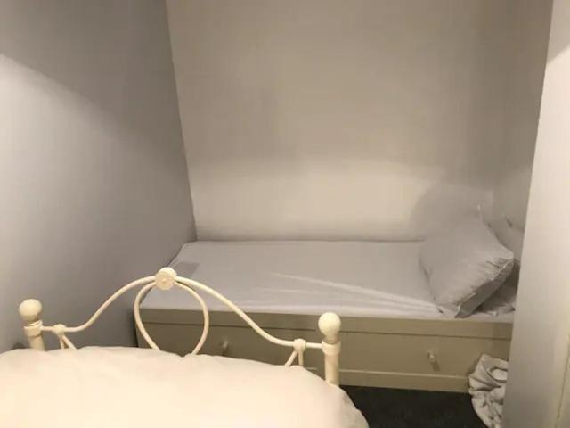 Spacious 2 Bedrooms, Free Parking, Free Wifi - Serene Homes Sheffield