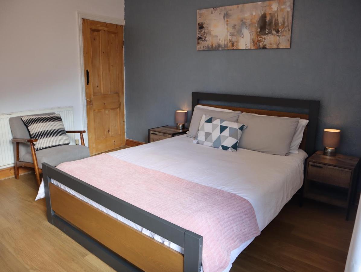 Holiday home Lovely 3 Beds House 6 Guests King Beds Sheffield