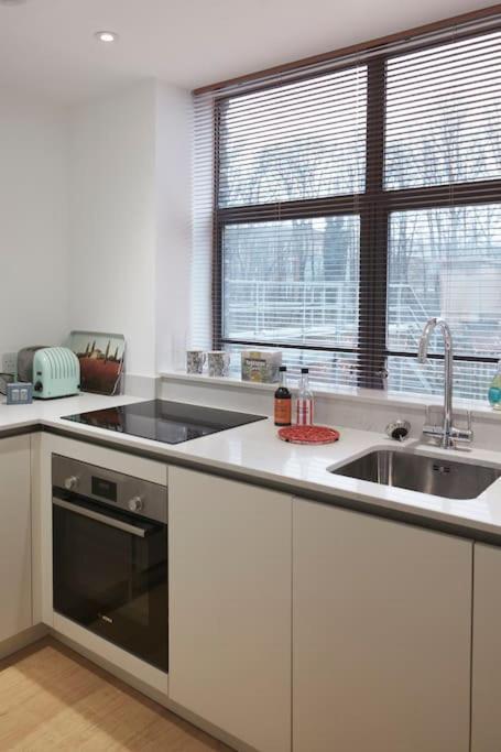 Apartment Urban Riverside Retreat - Little Kelham,
