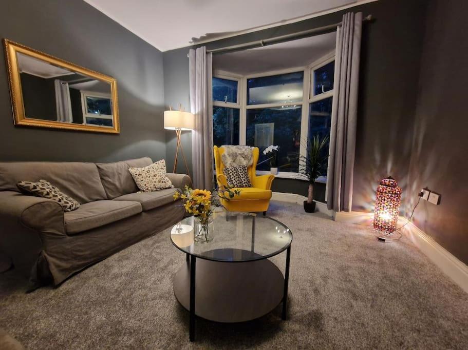 Stunning 3 Bedroom Near Ng Hospital Sheffield