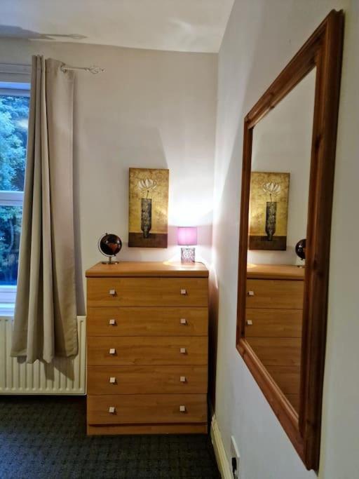 Stunning 3 Bedroom Near Ng Hospital Casa de férias