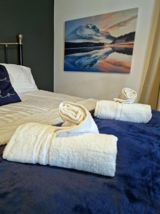 Stunning 3 Bedroom Near Ng Hospital Casa de férias *