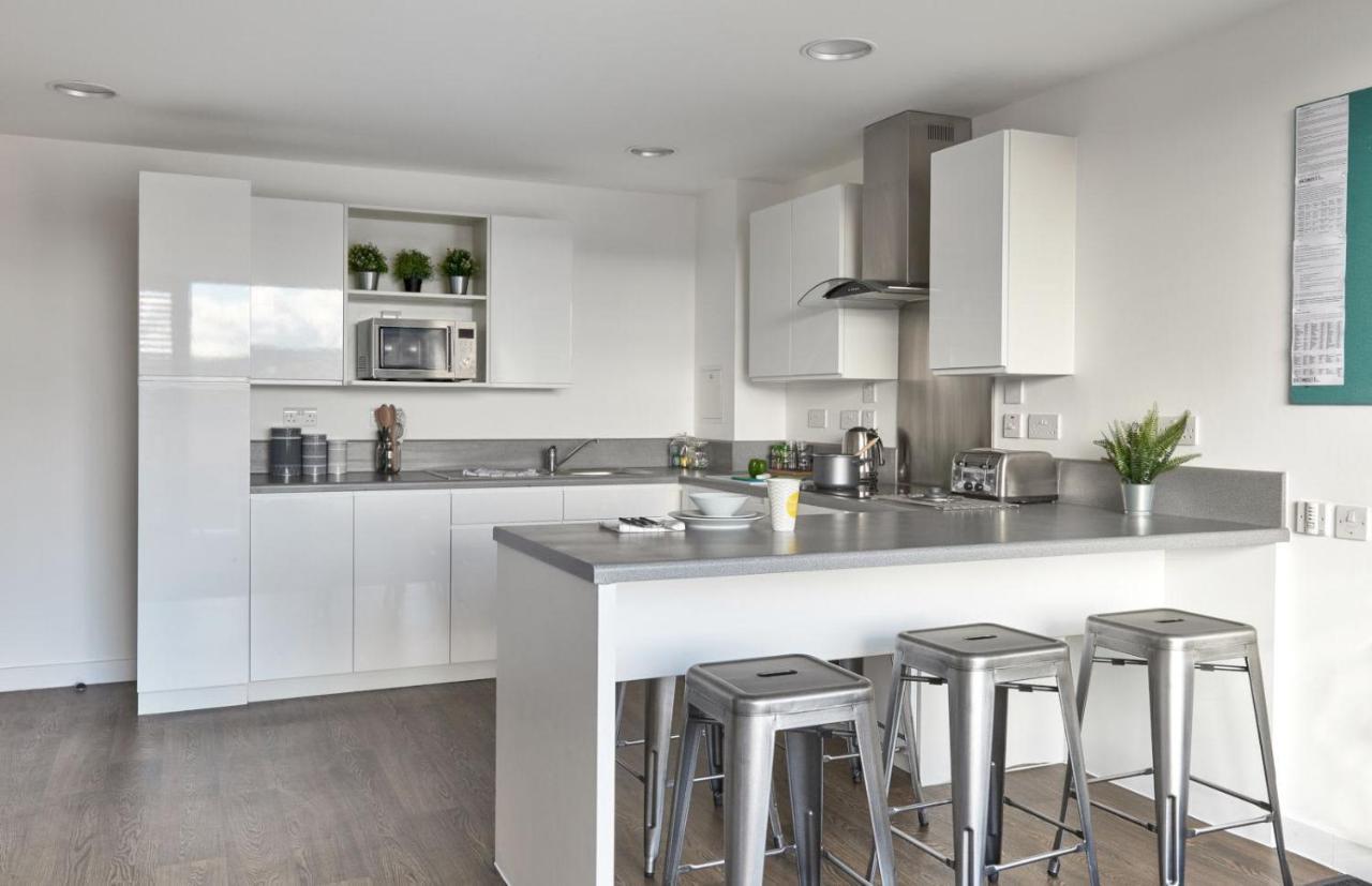 Apartment Ensuite Bedrooms With Shared Kitchen At The Elements Located In For Students Only *