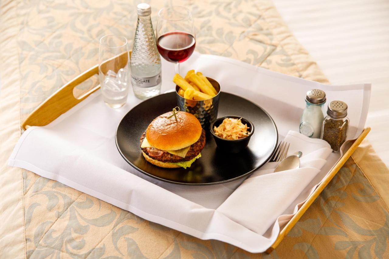Hotel Mercure Parkway