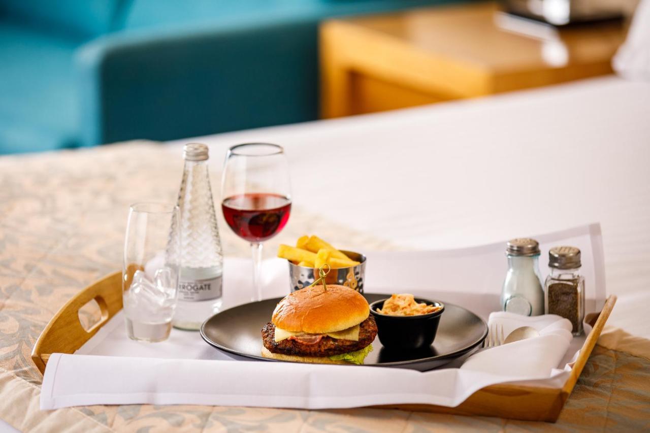 Mercure Parkway 4*