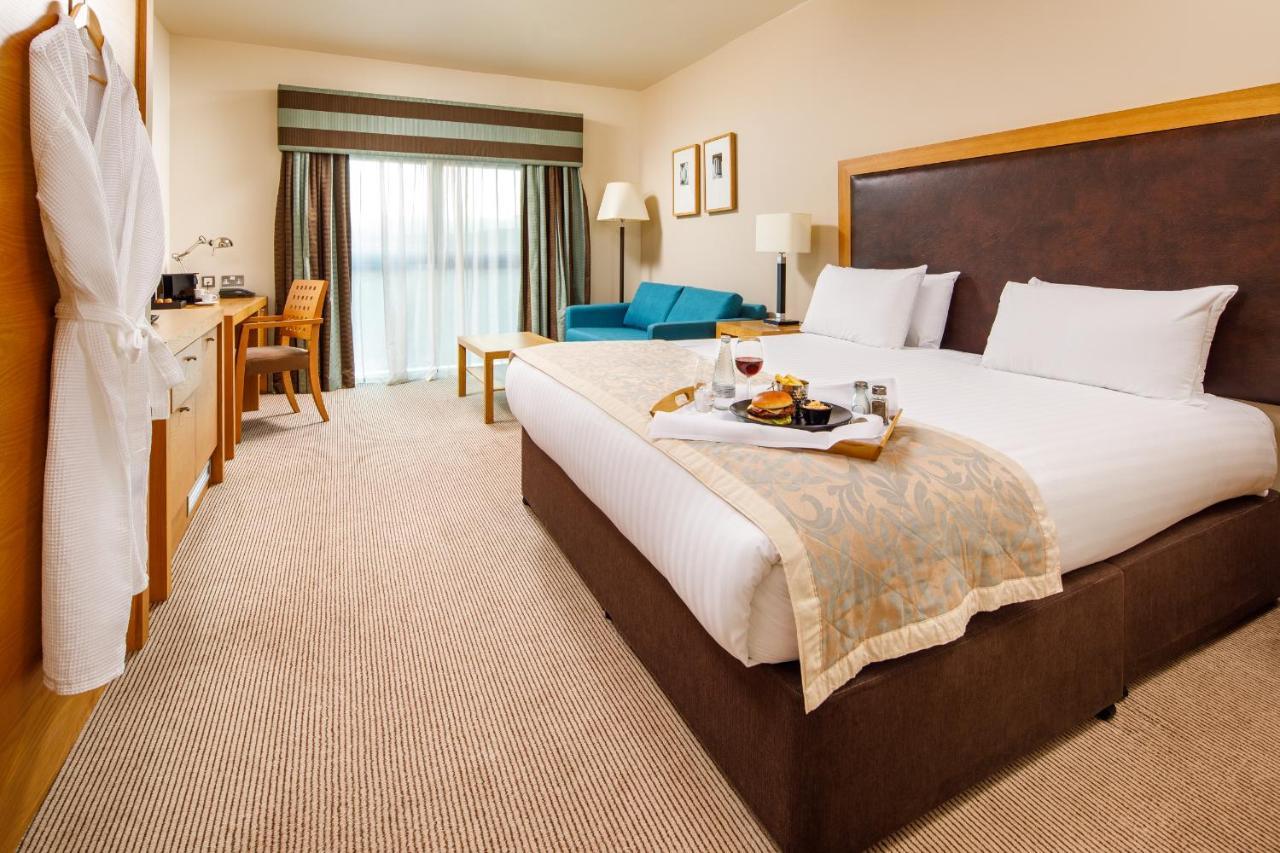 Mercure Parkway Hotel