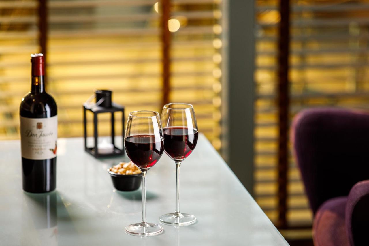 Mercure Parkway Hotel 4*