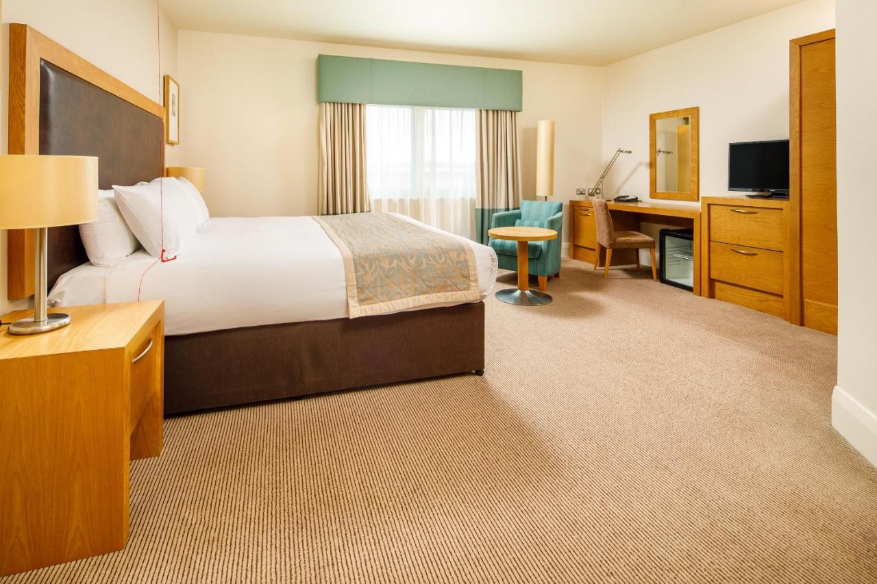Mercure Parkway Hotel