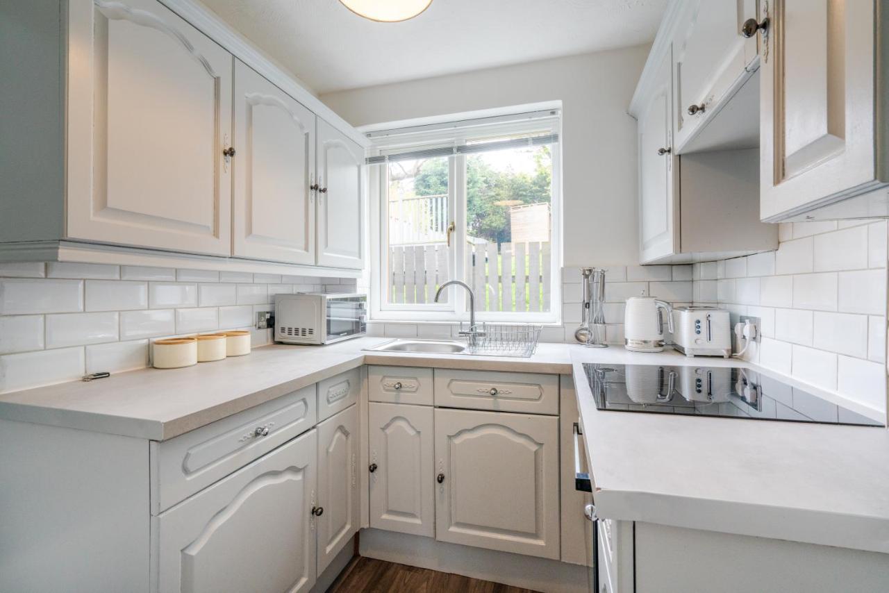 Stylish & Comfortable 3br Spacious With Parking Holiday home