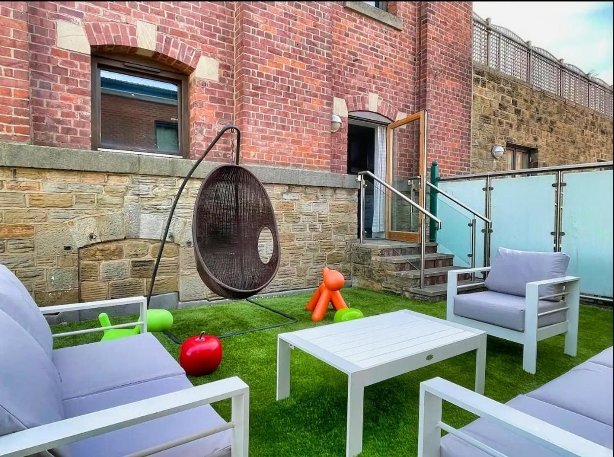 Historic Clock Tower With Rooftop Terrace And Free Secure Parking Apartment *