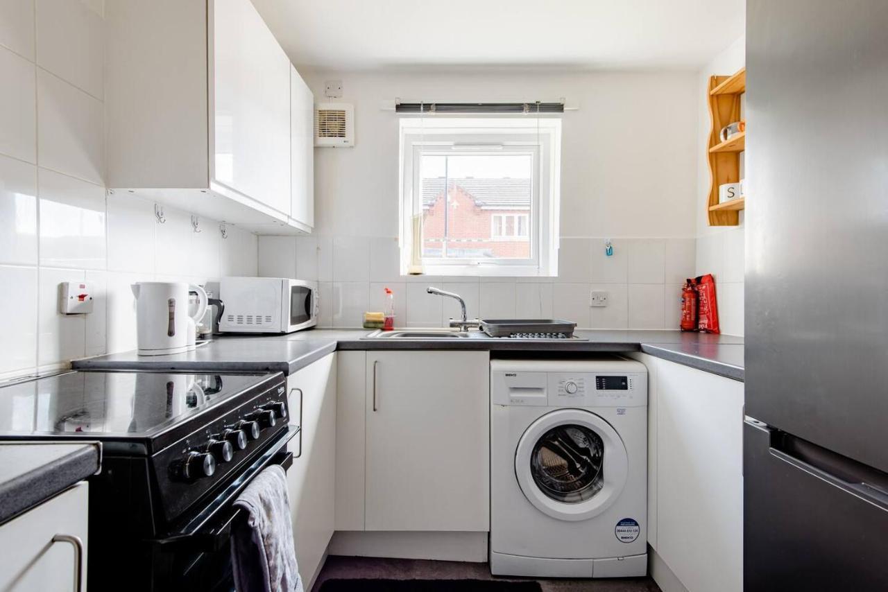 Ground Floor City Centre University Free Parking Apartment
