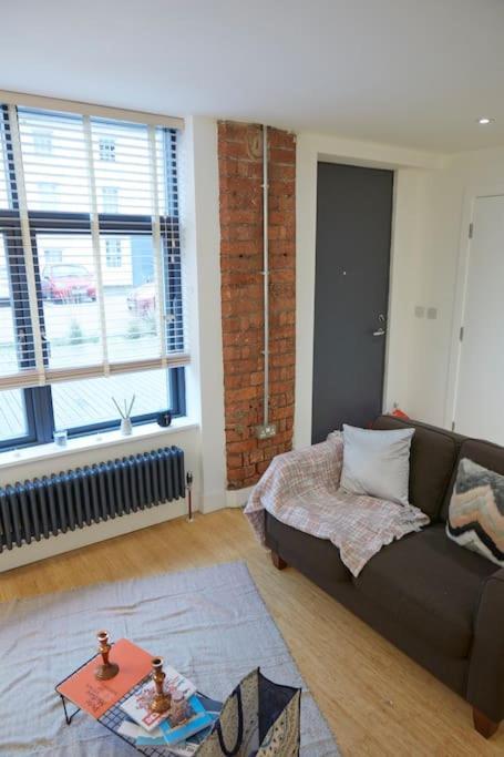 Urban Riverside Retreat - Little Kelham, Apartment Sheffield